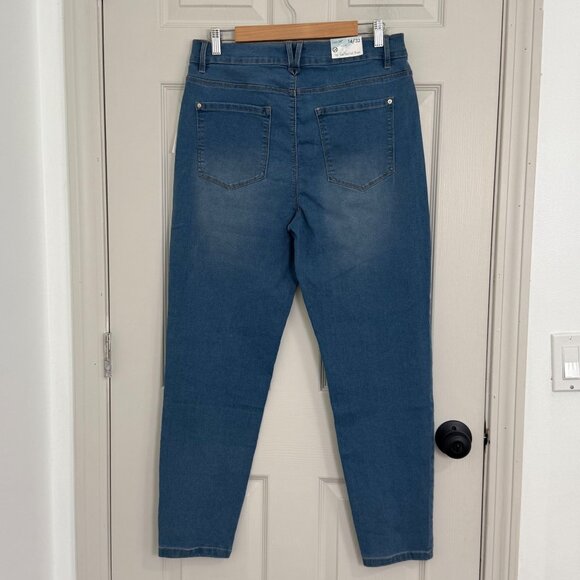 NWT Curve Appeal High Rise Essential Skinny Jean Womens 14/32 Blue Stretch Casua - Picture 2 of 11